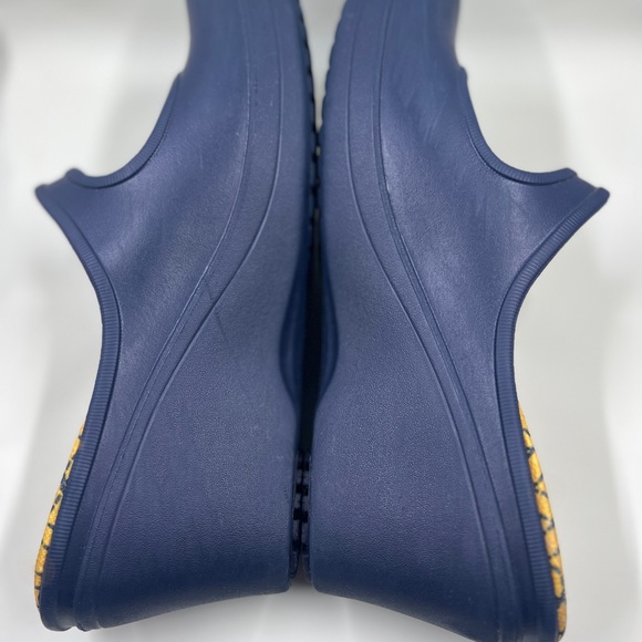 Summer heel genuine Crocs sandal, blue, size 9 (heels), elegance and comfort! - Picture 8 of 8